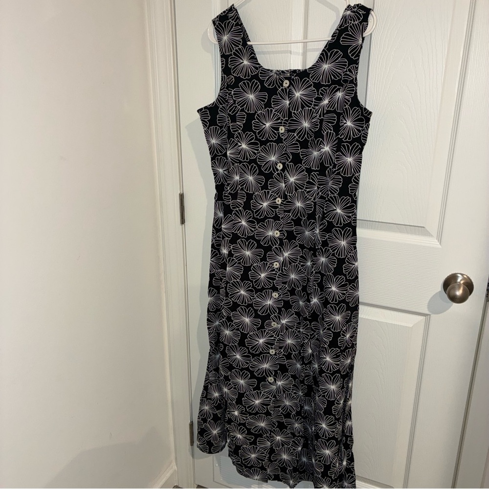 Blair Black and White Floral Sleeveless Midi Dress NWT